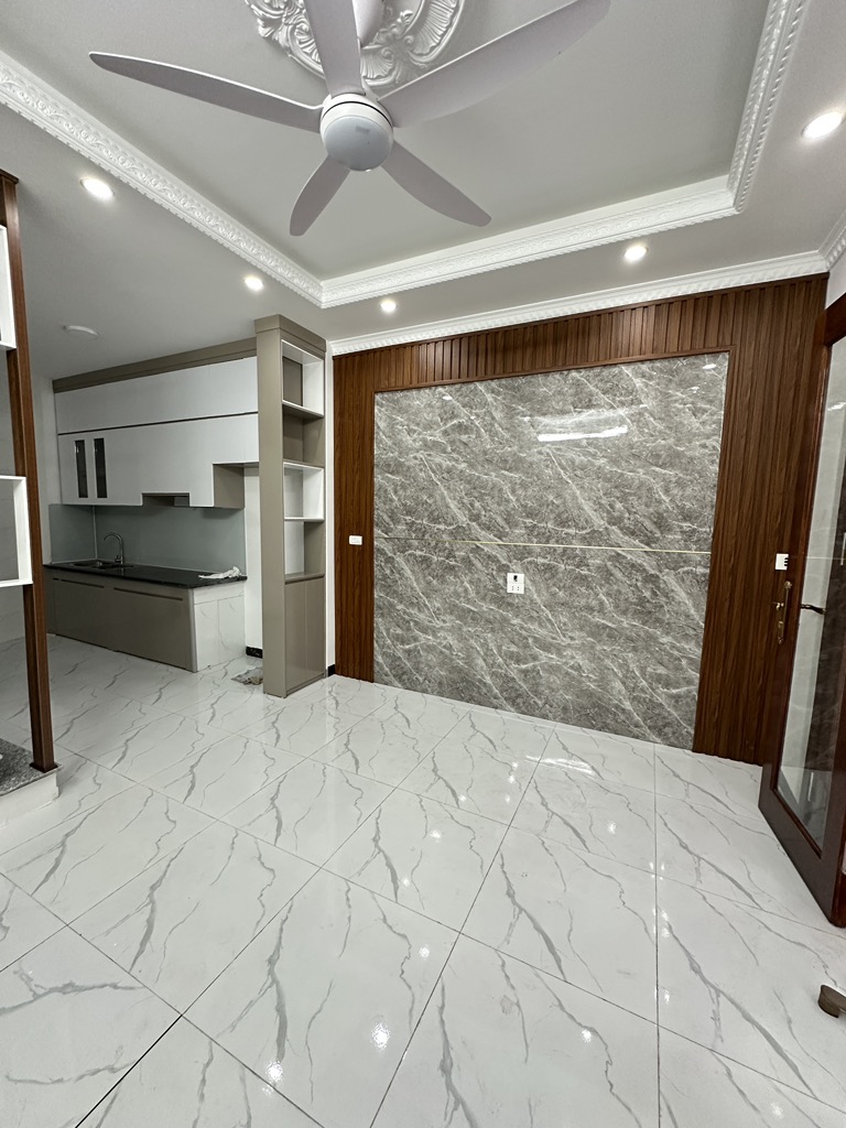 BÁN NHÀ PHỐ VO TRUNG, PHÚC LỢI MỚI TINH 30M2_5 TẦNG_4,75 TỶ, NGÕ NÔNG. Sổ vuông đẹp.